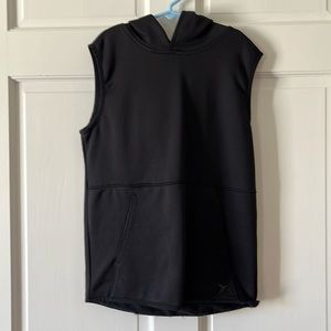 Boys Athletic Sleeveless Hoodie With Pockets